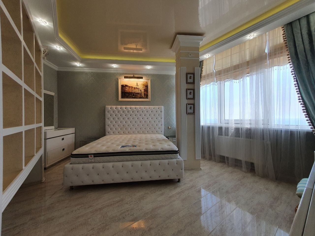 продажа трехкомнатной квартиры номер A-174801 в Приморском районе, фото номер 17
